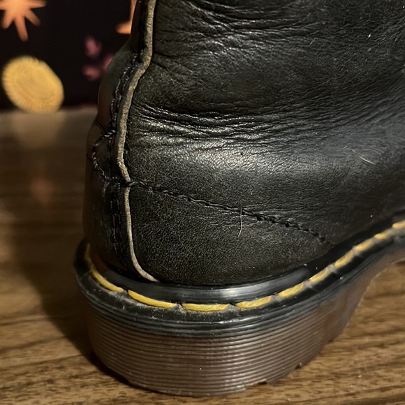Dr.Marten 1460 Pascal 8 hole boot, women’s size 6 - Picture 9 of 10